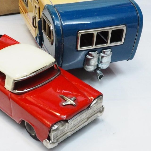 SSS【 セダン ウィズ ハウス トレーラー】ブリキ tin toy car箱付