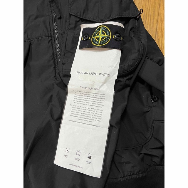 STONE ISLAND(ストーンアイランド)のSTONE ISLAND！NASLAN LIGHT WATRO ！ メンズのジャケット/アウター(ナイロンジャケット)の商品写真