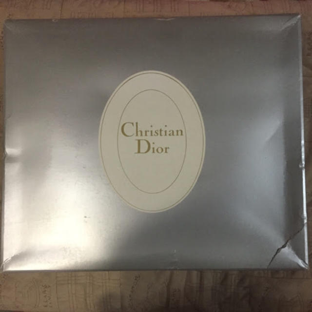 Christian Dior - C ・Dier キルトケット 布団 未使用の通販 by Christian Dior - C ・Dier キルトケット 布団 未使用の通販 by