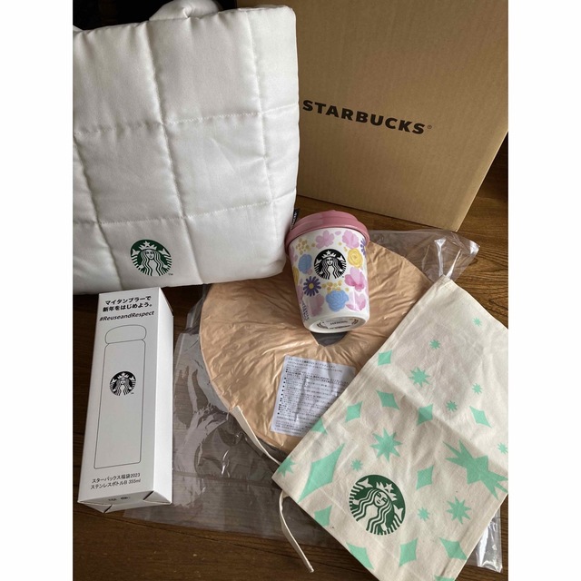 Starbucks Coffee - スターバックス福袋2023 ⭐︎チケット無⭐︎の通販 ...