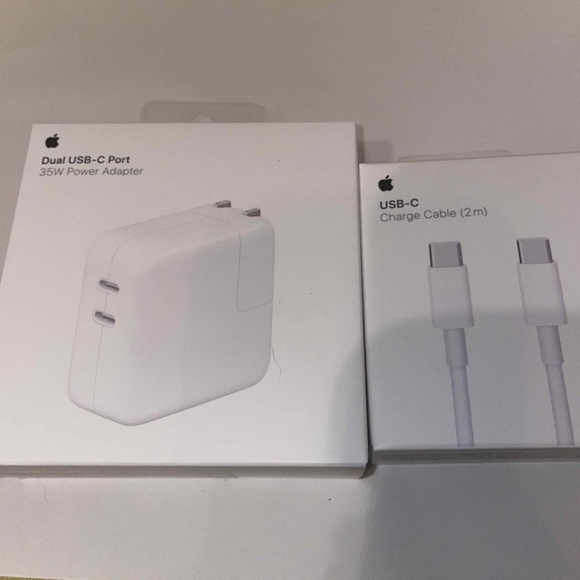 Apple(アップル)のアップル純正ケーブル　USB Cタイプ　35W スマホ/家電/カメラのスマートフォン/携帯電話(その他)の商品写真