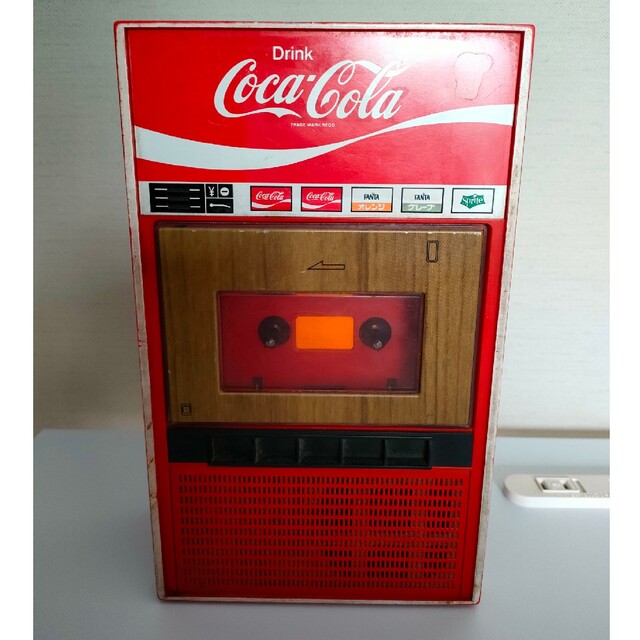 希少！　コカ・コーラ自販機型カセットレコーダー