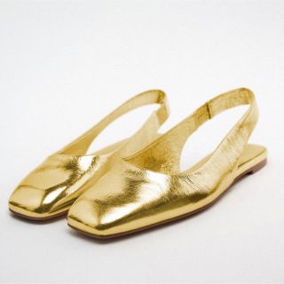 ザラ(ZARA)の【新品未使用】ZARA メタリックレザー フラットシューズ GOLD 38(ミュール)