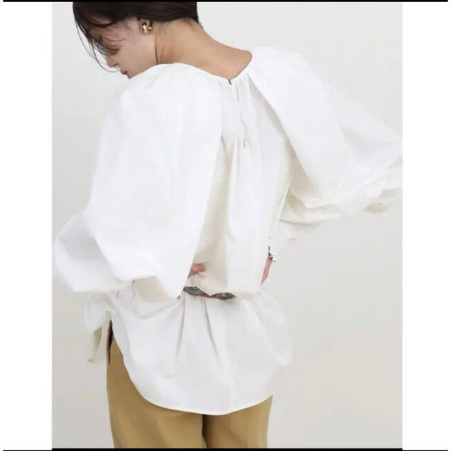 hormeホルメ  Mutton sleeve shirring blouse