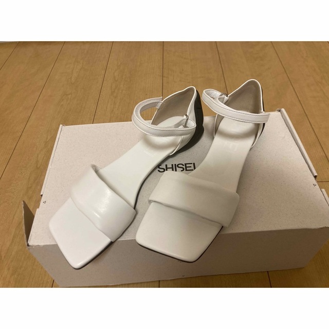 今期新品未使用 Vibram ビブラム 低反発サンダル サイズ36-