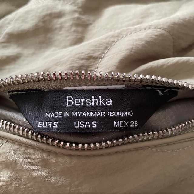 Bershka(ベルシュカ)のBershka ボアジャケット Sサイズ レディースのジャケット/アウター(ブルゾン)の商品写真