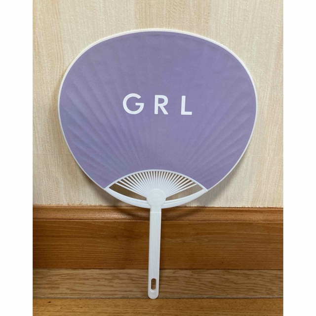 GRL(グレイル)のGRL グレイル うちわ エンタメ/ホビーのコレクション(ノベルティグッズ)の商品写真