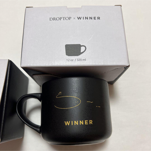 WINNER(ウィナー)のWINNER DROPTOP サイン マグカップ スンフン フニ エンタメ/ホビーのCD(K-POP/アジア)の商品写真