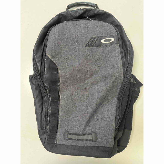 Oakley(オークリー)のOAKLEY  BACKPACK 92915JP-01 メンズのバッグ(バッグパック/リュック)の商品写真