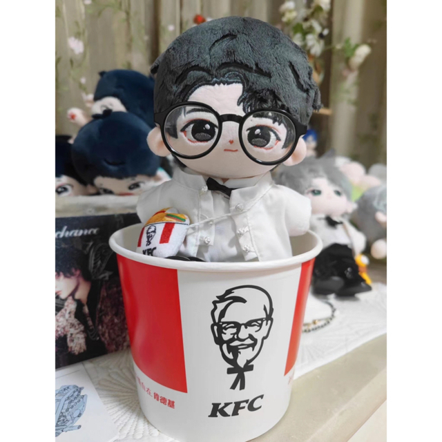 新作 20cm 王一博 KFC ぬいぐるみ 陳情令 博君一 肖 お洋服付き！