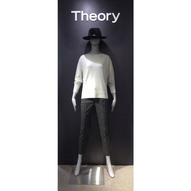 theory(セオリー)の⭐️shiho様専用です⭐️セオリー　ニット　ウール100% レディースのトップス(ニット/セーター)の商品写真