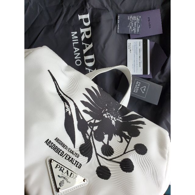 ほぼ未使用PRADA限定品 レア リュック