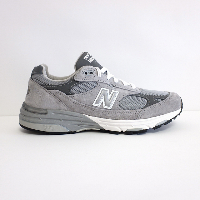New Balance(ニューバランス)の新品正規品 new balance M993 27.5cm メンズの靴/シューズ(スニーカー)の商品写真
