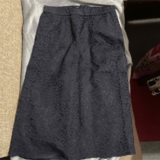 エニィスィス(anySiS)のanysis 紺レースタイトスカート　美品(ひざ丈スカート)