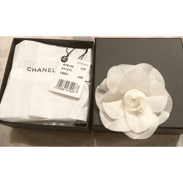 4年保証』 CHANEL - シャネル♥️カメリア ブローチ ブローチ+