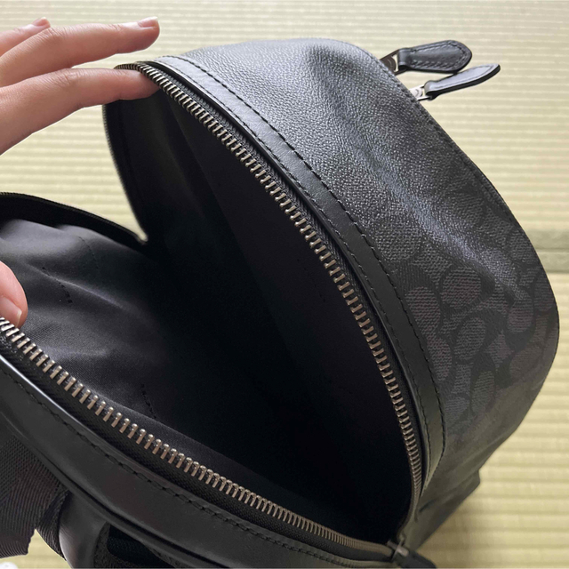 COACH(コーチ)のアカデミー バックパック シグネチャー キャンバス ウィズ レキシー リュック メンズのバッグ(バッグパック/リュック)の商品写真