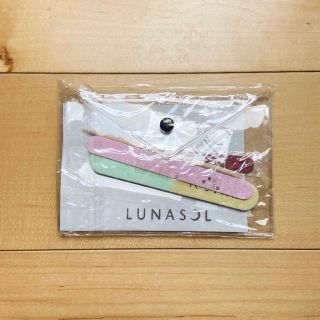 ルナソル(LUNASOL)の雑誌 with 付録 ルナソル セルフネイル(ネイル用品)