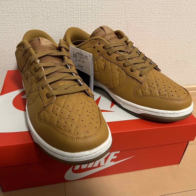 NIKE(ナイキ)のNIKE DUNK LOW ナイキ ダンク DX3374 700 茶 メンズの靴/シューズ(スニーカー)の商品写真