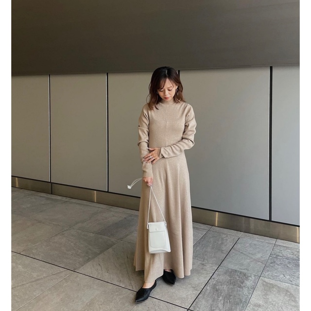 ETRE TOKYO - ETRE TOKYO オープンバックラメニットワンピースの通販