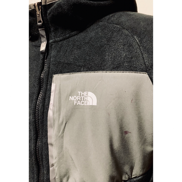 THE NORTH FACE(ザノースフェイス)の【中古】ノースフェイス パーカー 裏起毛 ジップアップ 黒 メンズMサイズ 古着 メンズのトップス(パーカー)の商品写真