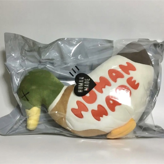 HUMAN MADE(ヒューマンメイド)の新品 HUMAN MADE KAWS DUCK PLUSH DOLL エンタメ/ホビーのおもちゃ/ぬいぐるみ(ぬいぐるみ)の商品写真