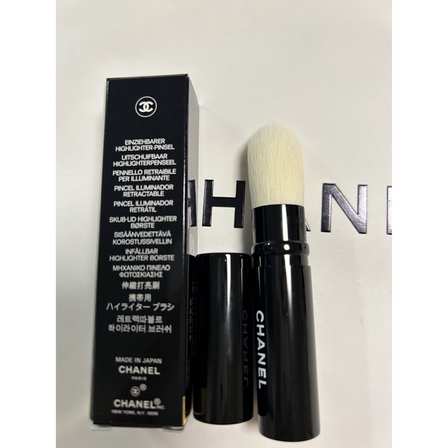 CHANEL(シャネル)のCHANEL パンソーイルミナトゥールレトラクターブル　105 コスメ/美容のメイク道具/ケアグッズ(ブラシ・チップ)の商品写真