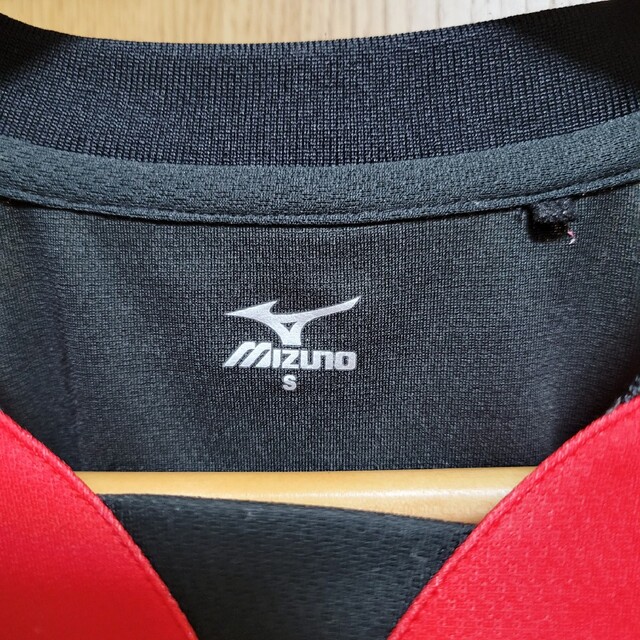 MIZUNO(ミズノ)の卓球　ユニフォーム　mizuno　ミズノ　赤 スポーツ/アウトドアのスポーツ/アウトドア その他(卓球)の商品写真