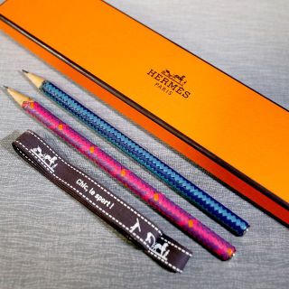 エルメス(Hermes)の【極美品 ２本セット 送料込み】エルメス レザー 鉛筆 ペンシル セリエ(ペン/マーカー)