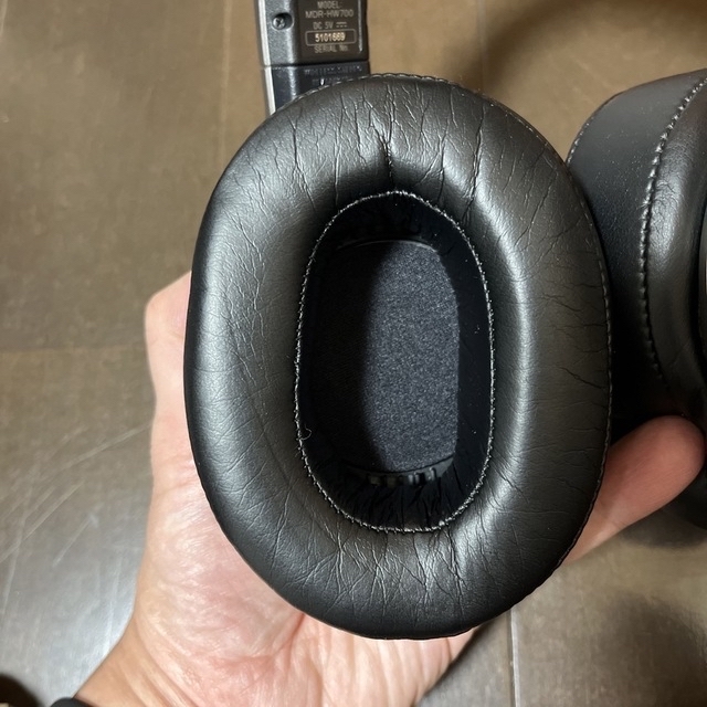 SONY(ソニー)のSONY ヘッドホン MDR-HW700DS スマホ/家電/カメラのオーディオ機器(ヘッドフォン/イヤフォン)の商品写真