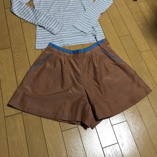 アッシュペーフランス(H.P.FRANCE)のショートパンツ(ショートパンツ)