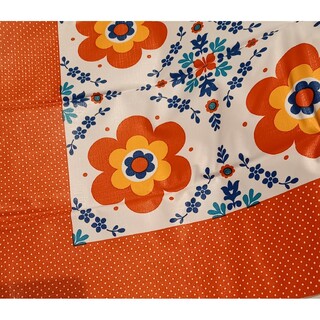 テーブルクロス  オレンジ 花柄 120×150cm(テーブル用品)