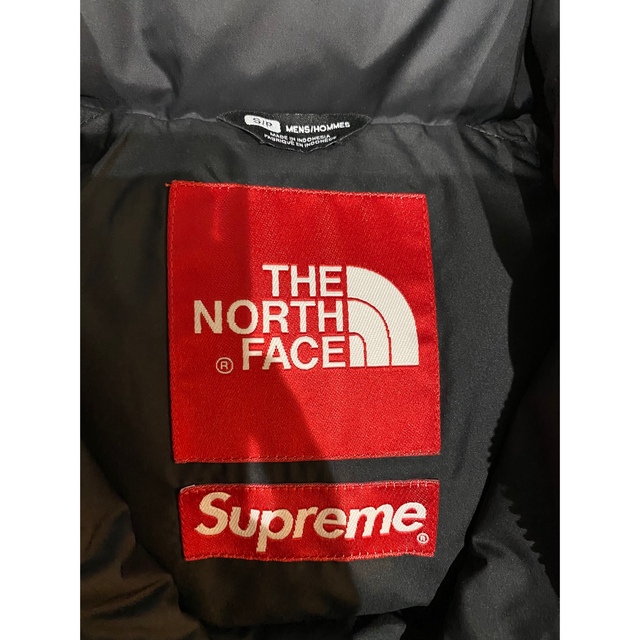 Supreme(シュプリーム)の正規品　Supreme North Face  Nuptse Jacket   メンズのジャケット/アウター(ダウンジャケット)の商品写真