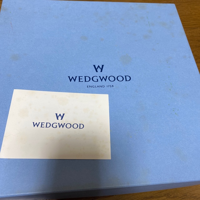 WEDGWOOD(ウェッジウッド)のウェッジウッド　ワイルドストロベリー　デザイン中皿 インテリア/住まい/日用品のキッチン/食器(食器)の商品写真