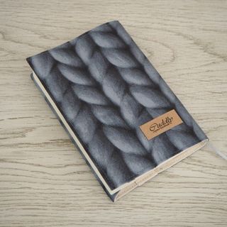 【文庫本】ゴムバンド栞付ブックカバー 手帳カバー★チャンキーニット 極太編み ニ(ブックカバー)