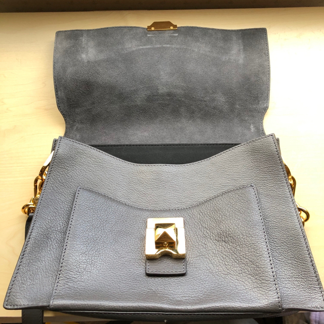 ☆新品☆FURLA レザー 2WAY ショルダーバッグ ゴールドチェーン グレー
