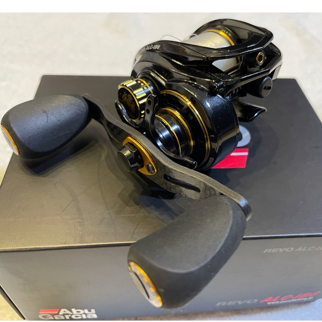 AbuGarcia(アブガルシア)のアブ・ガルシア Revo ALC-IB6(右) ☆特価☆ ワンオーナー品 スポーツ/アウトドアのフィッシング(リール)の商品写真