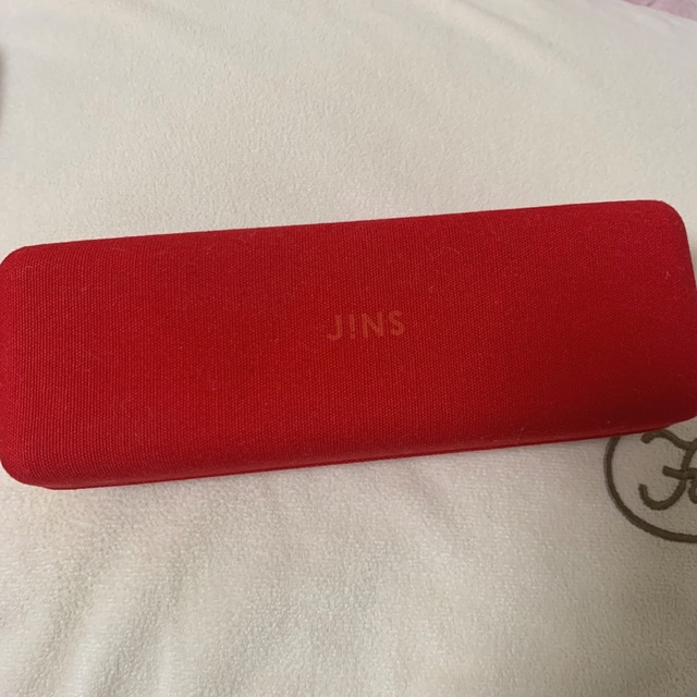 JINS(ジンズ)のJINS 　ジンズ　メガネケース　メガネ入れ　赤 レディースのファッション小物(サングラス/メガネ)の商品写真