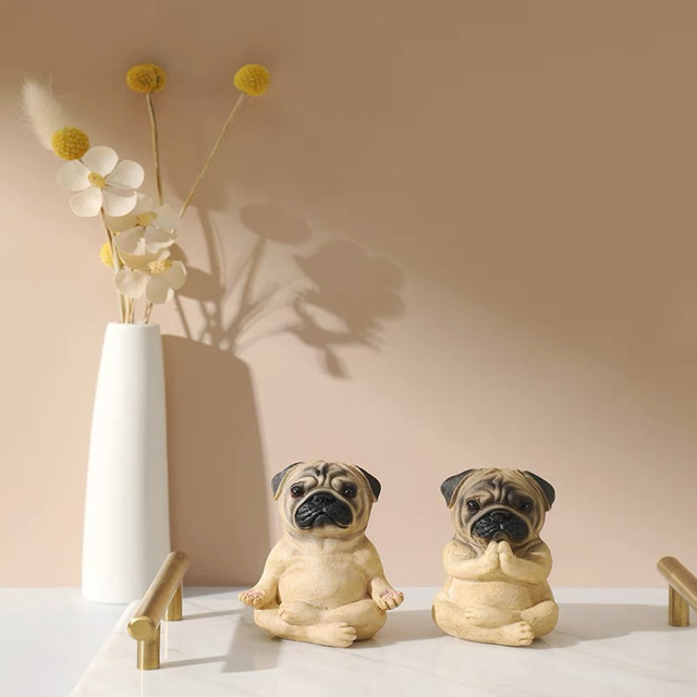パグ置き物　パグ犬 飾り　玄関置き　パグ雑貨　かわいい | フリマアプリ ラクマ