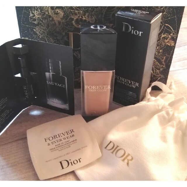 Christian Dior(クリスチャンディオール)のディオールスキン フォーエヴァー フルイド グロウ　2N コスメ/美容のベースメイク/化粧品(ファンデーション)の商品写真