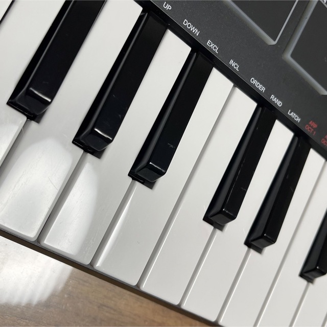 AKAI Professional MPK mini 1