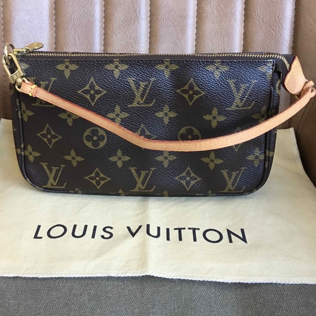 新品本物 VUITTON LOUIS - アクセソワール モノグラム ヴィトン 美品