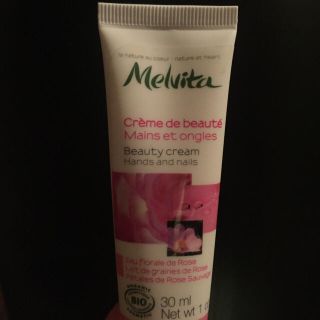 ロクシタン(L'OCCITANE)のmelvitaオーガニックハンドネイルクリーム(ハンドクリーム)