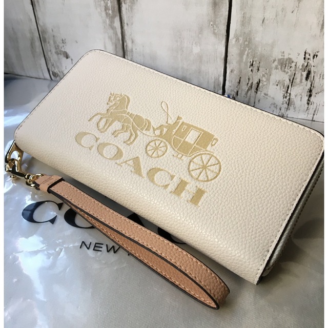 新品未使用COACH コーチレディース ︎長財布馬車 ホワイスト　正規品