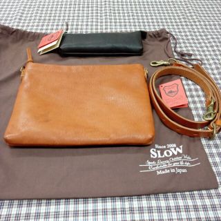 スロウ(SLOW＆CO)の{美品}SLOW サコッシュ& SLOW ペンケース(タグ付き未使用)(ショルダーバッグ)