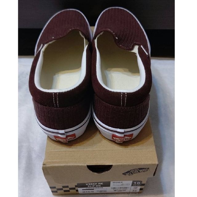 VANS(ヴァンズ)のバンズ V98CF RK SLIP ON CHOCO/WHITE 28cm メンズの靴/シューズ(スリッポン/モカシン)の商品写真