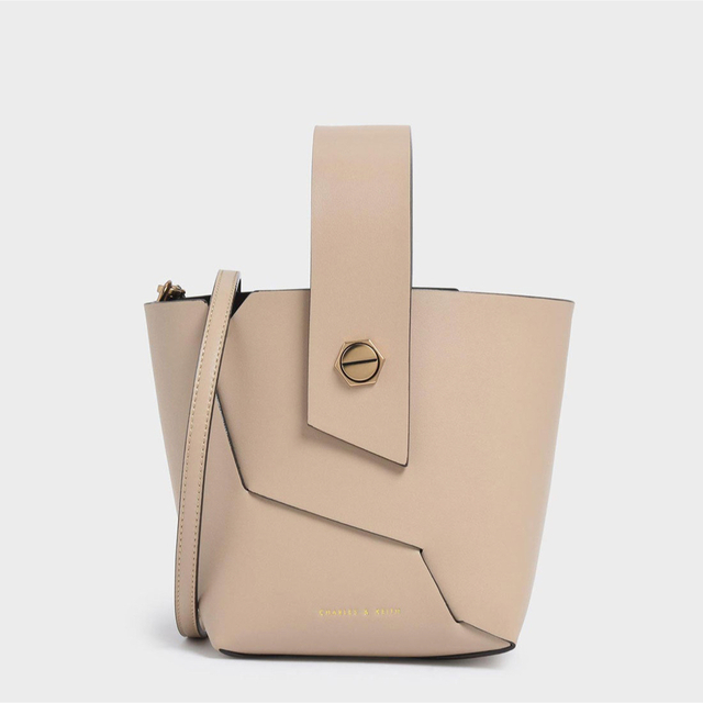 Charles and Keith - charles&keith チャールズアンドキース バッグの