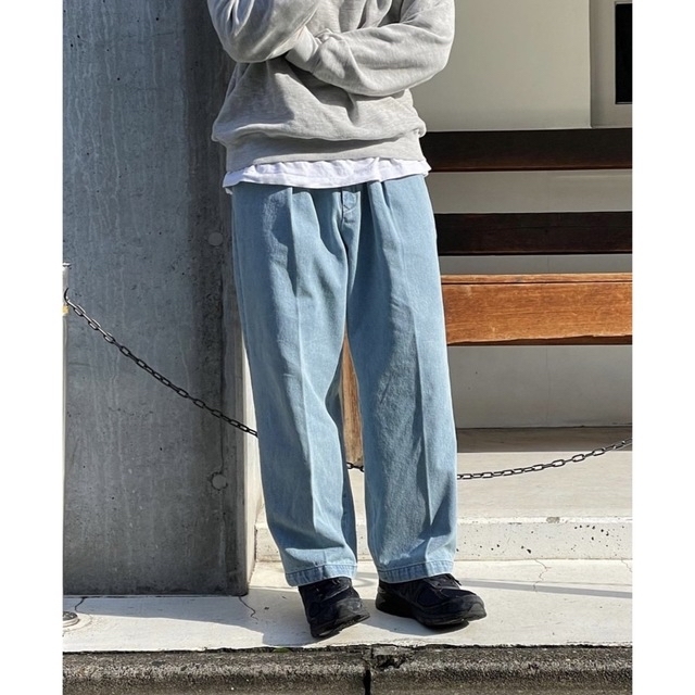 1LDK SELECT(ワンエルディーケーセレクト)のFARAH One-tuck Wide Tapered Pants メンズのパンツ(デニム/ジーンズ)の商品写真