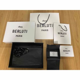 ベルルッティ(Berluti)の✨ベルルッティ✨空箱✨バッグ用×1✨折り財布用×1✨ショッパー×2✨(折り財布)