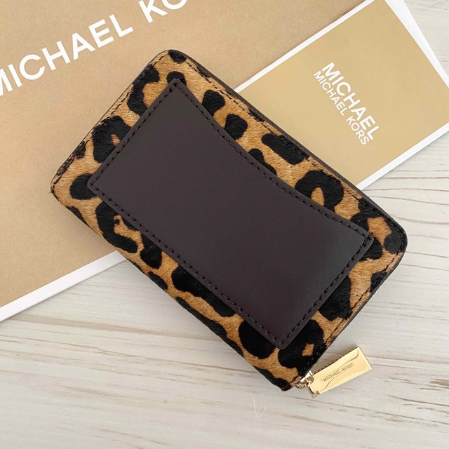 Michael Kors(マイケルコース)の新品 MICHAEL KORS マイケルコース コインケース アニマル レディースのファッション小物(財布)の商品写真