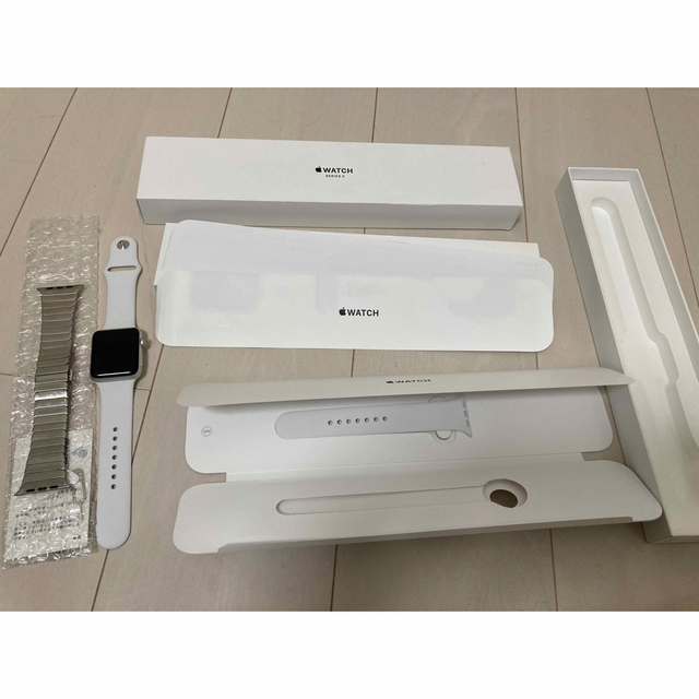 シーンズン3早いもの勝ち7000円　Apple Watch series3 42mm